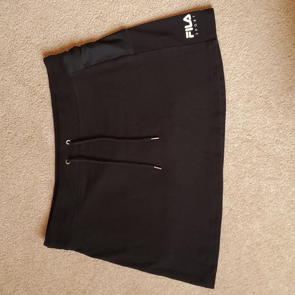 Fila Sport black mini skirt w/shorts underneath size Medium